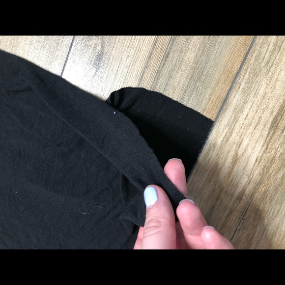 American Eagle Black V Neck Top - Picture 3 of 3